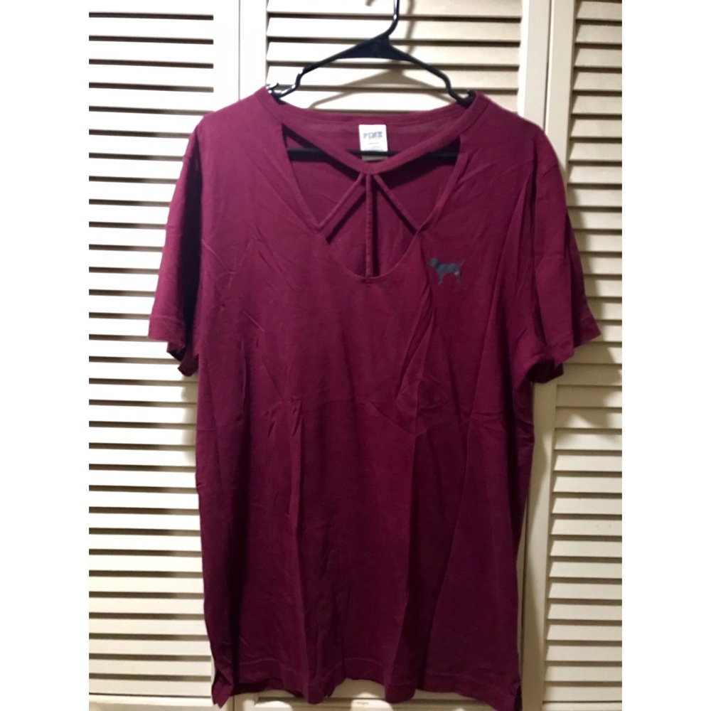 ✨SOLD ✨PINK Tshirt with beautiful neckline